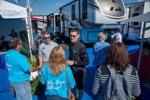 Florida RV SuperShow Sets Opening Day Record
